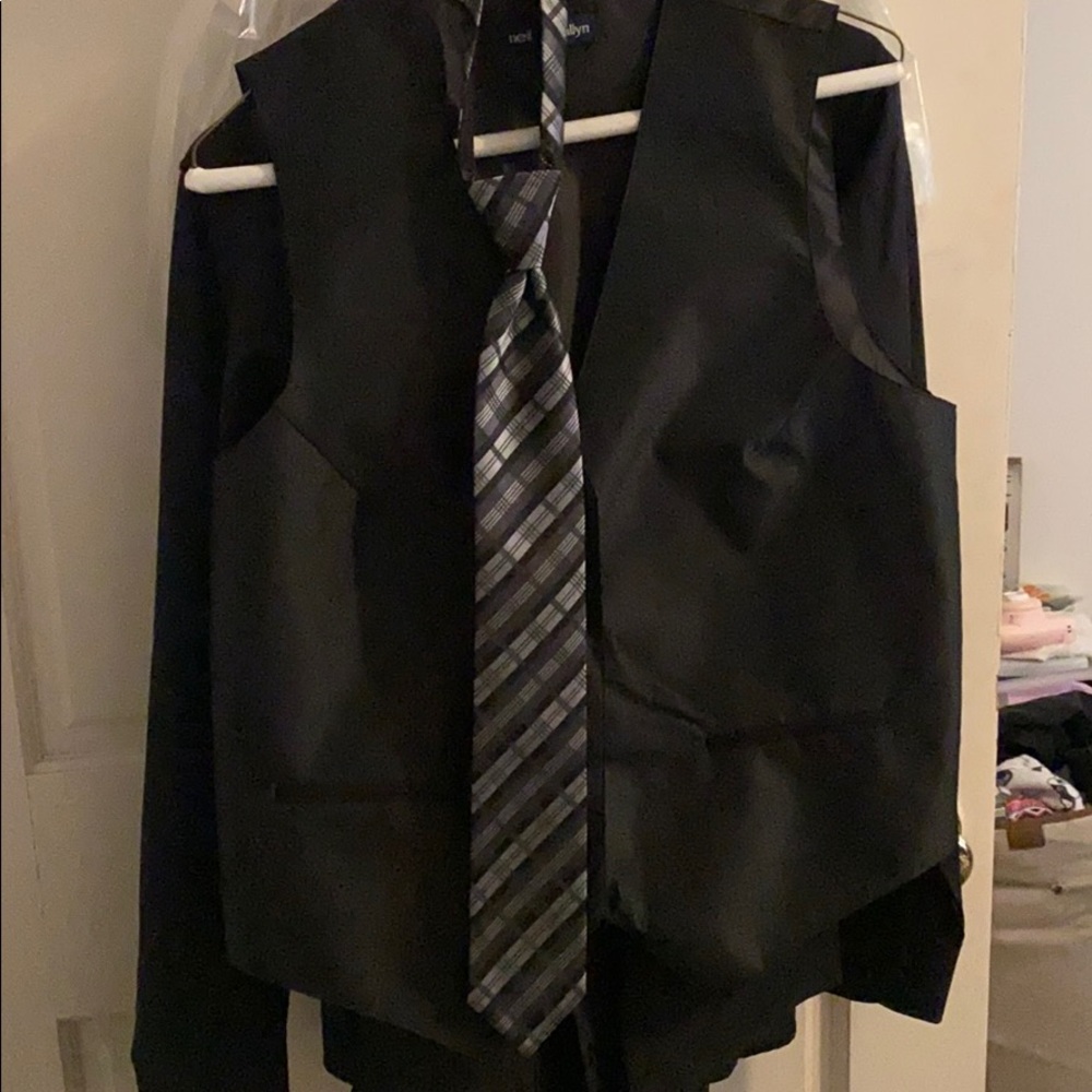 Women’s tux
